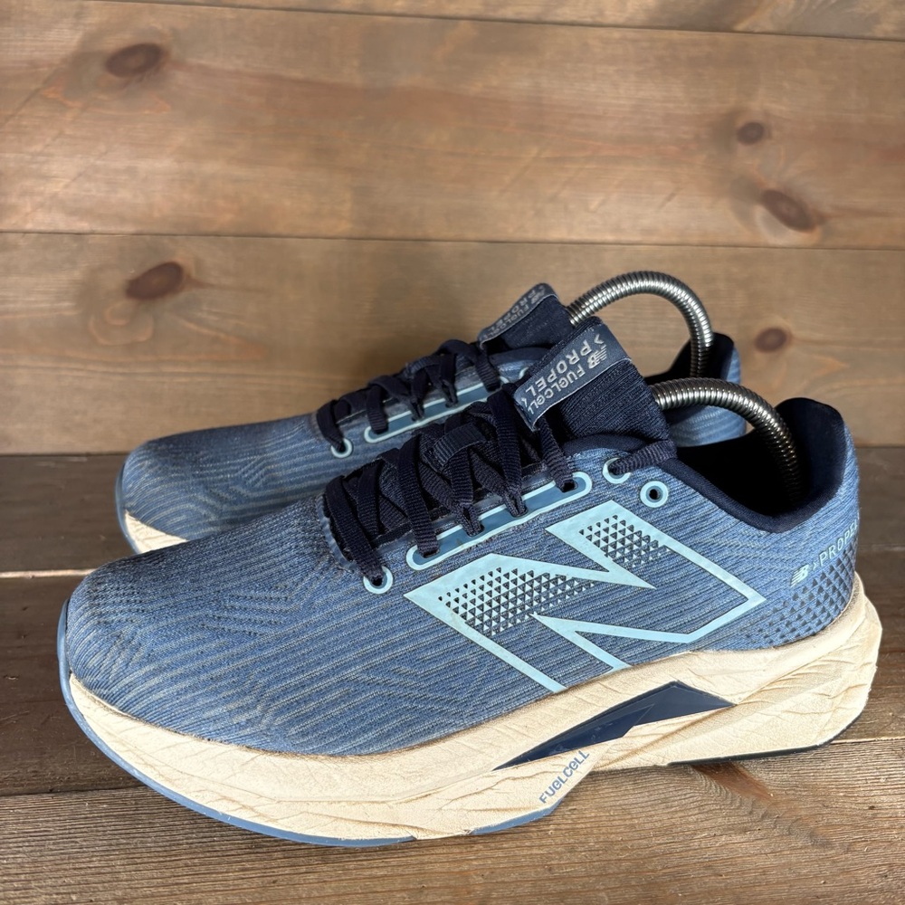 new balance fuelcell propel V5 womens size 8 shoes blue athletic running sneaker